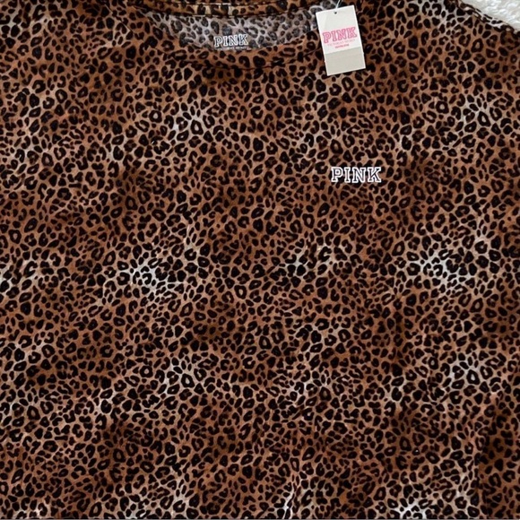 Pink VS Leopard Print Leopard Top - Picture 2 of 3